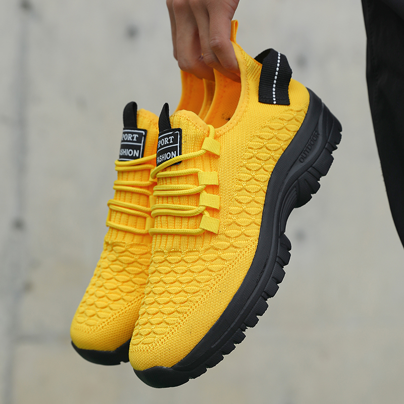 Men's Bright Yellow Outdoor Sn - مراجعة Outdoor Adventure Shoes وسعره